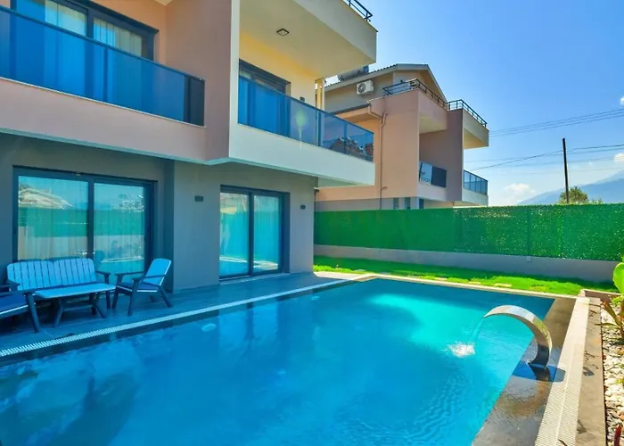 4 Bedroom - 3047 * 费特希耶