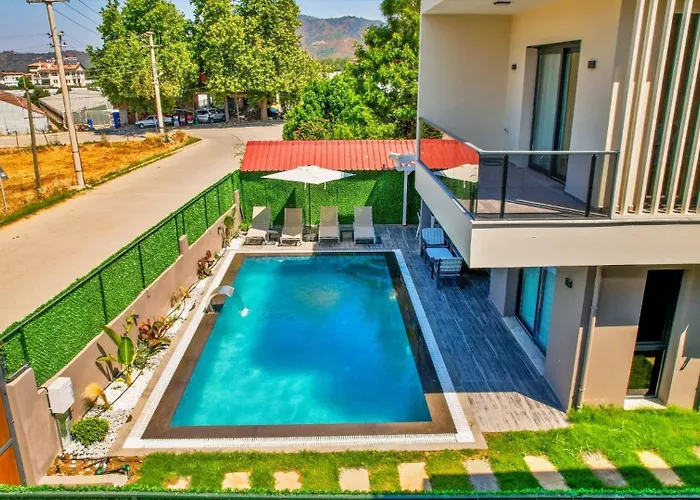 4 Bedroom - 3047 别墅