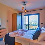 Willa 4 Bedroom - 3047 *