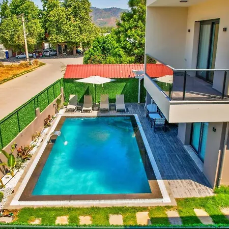 4 Bedroom - 3047 Vilă